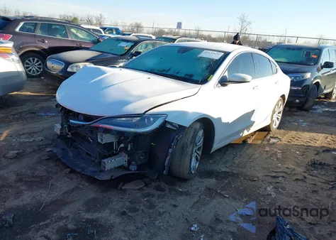 2015 Chrysler 200 Limited z USA, uszkodzony, nr VIN 1C3CCCABXFN588401